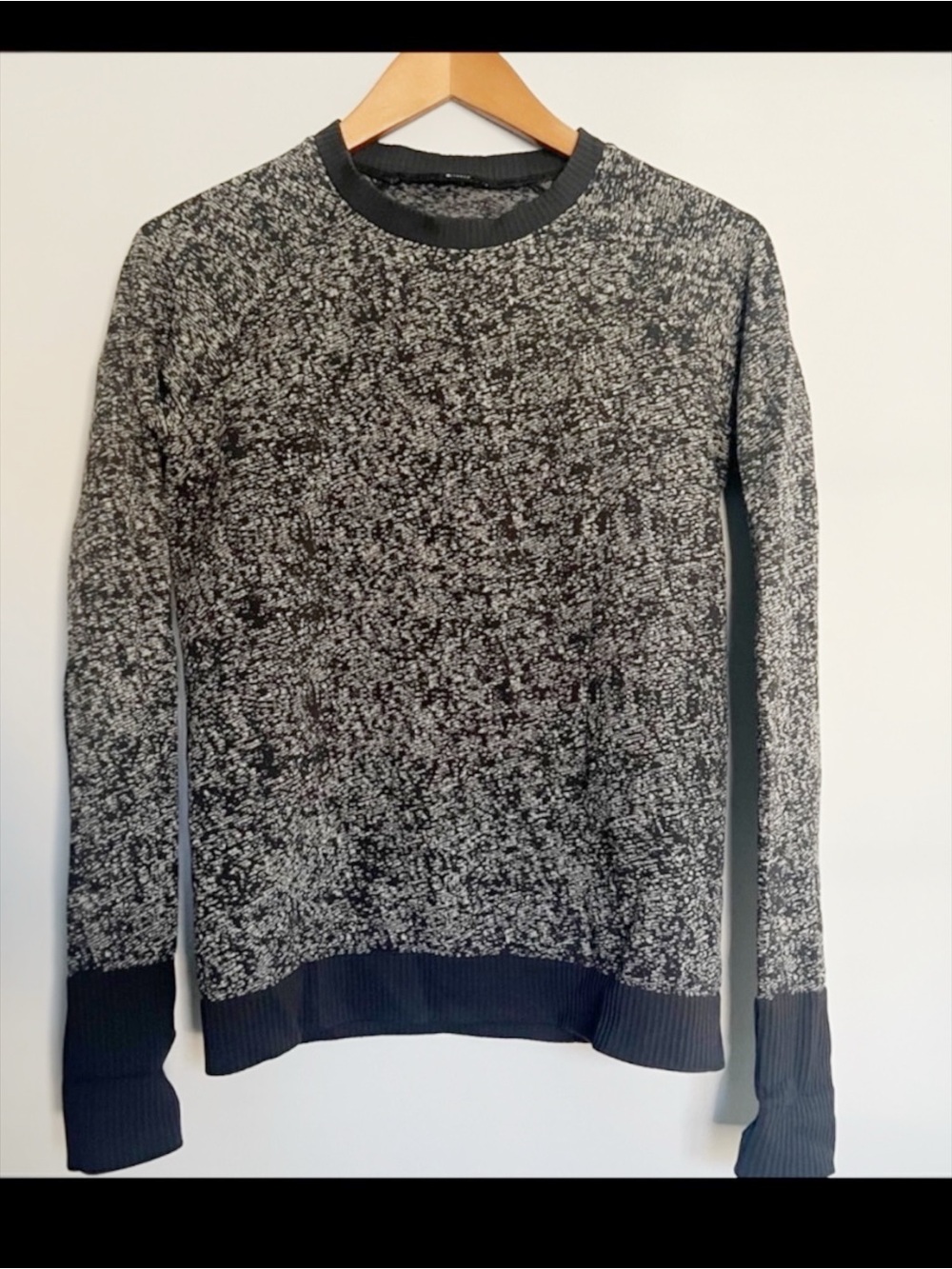 Lululemon Rest Less Pullover Black White Size 8